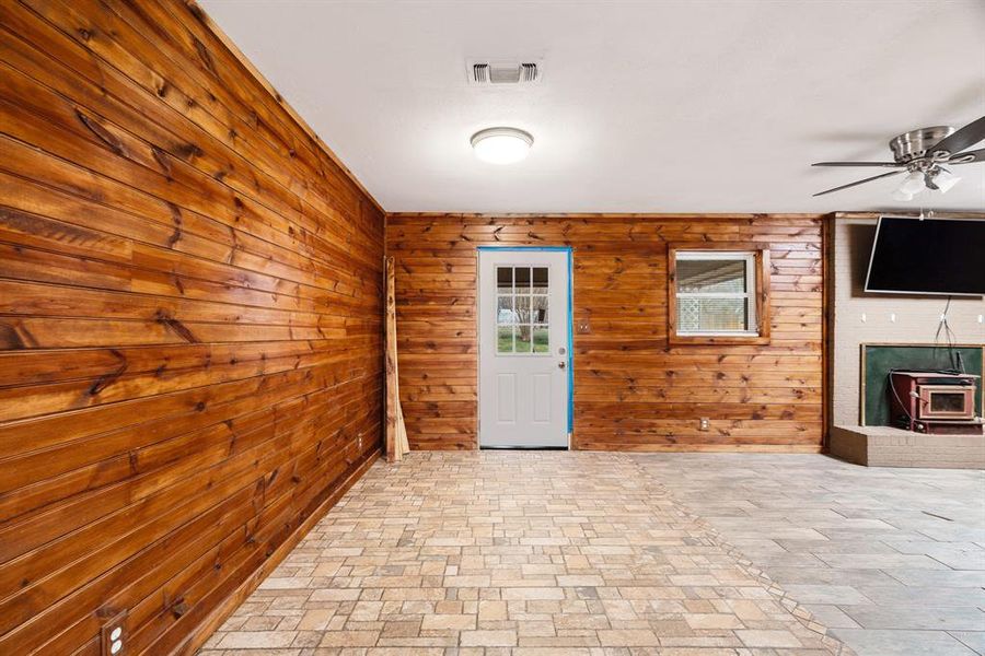 Image 17 of a home in . Image 17 of a home in .