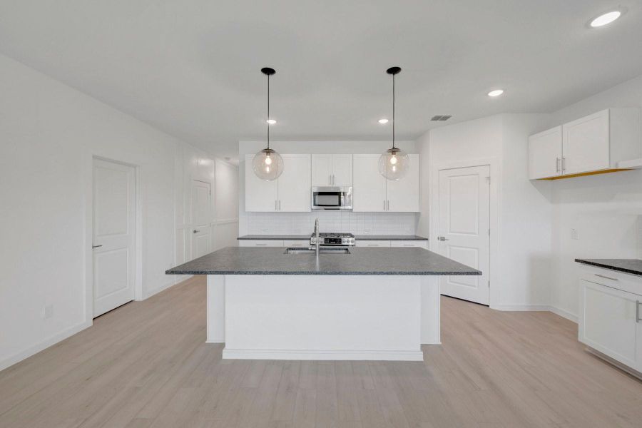 Stylish island kitchen Stylish island kitchen