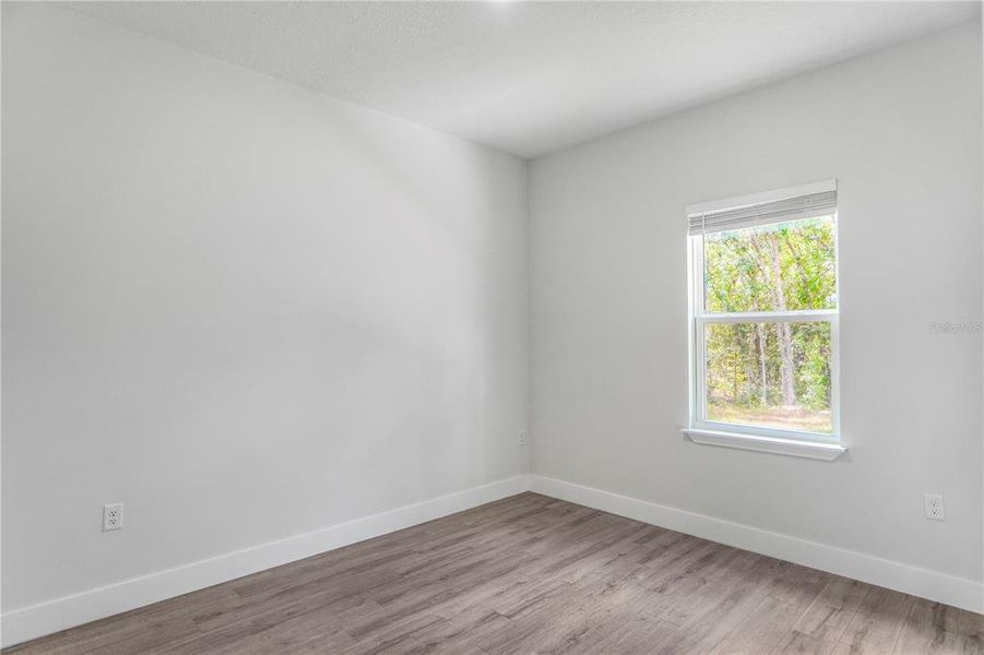 Spacious, unfurnished interior of a new home in , Citrus Springs (Image 25).