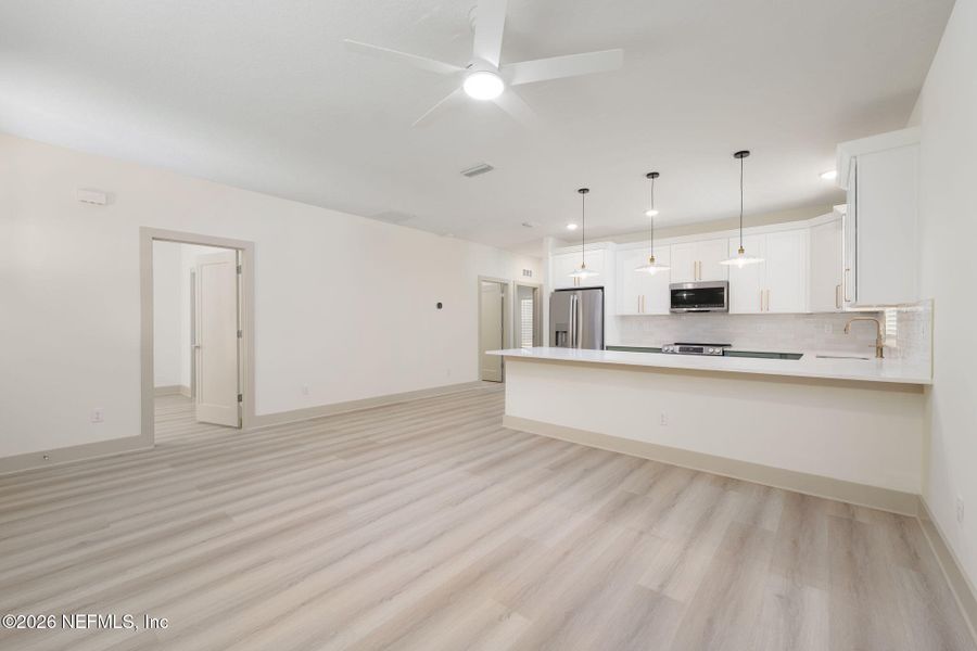 Spacious, unfurnished interior of a new home in , St. Augustine (Image 25).