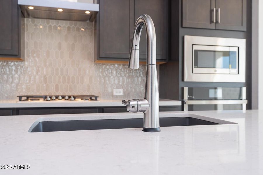 Tri Pointe Soleo 332 - Kitchen-2MLS Tri Pointe Soleo 332 - Kitchen-2MLS