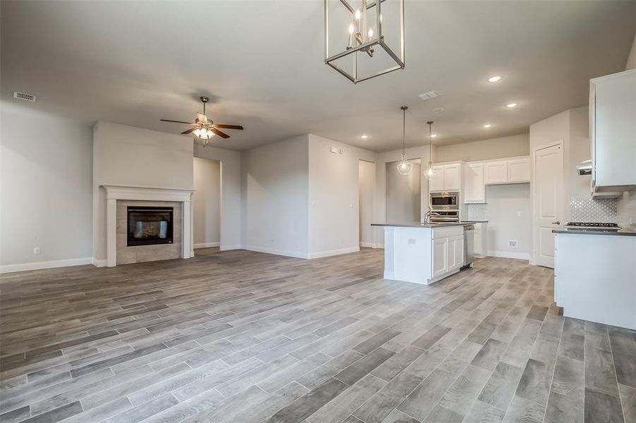 Representative unfurnished interior of a home built from the Brimstone by Sandlin Homes in Lakesong, Midlothian (Image 9). Representative unfurnished interior of a home built from the Brimstone by Sandlin Homes in Lakesong, Midlothian (Image 9).