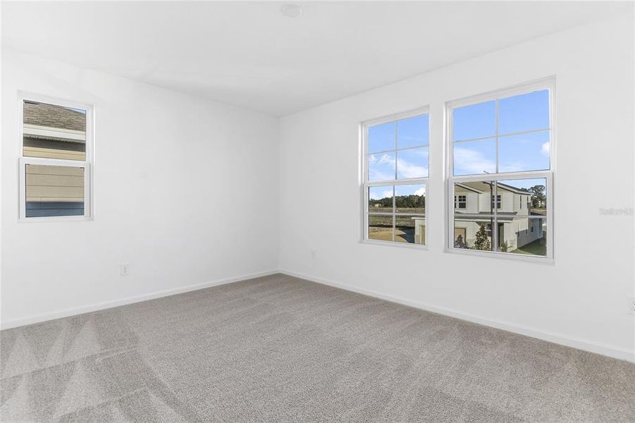 Spacious, unfurnished interior of a new home in Seasons at Aurora Oaks, Ocala (Image 12).