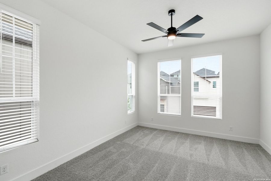 Spacious, unfurnished interior of a new home in Rose Hill, San Antonio (Image 29). Spacious, unfurnished interior of a new home in Rose Hill, San Antonio (Image 29).