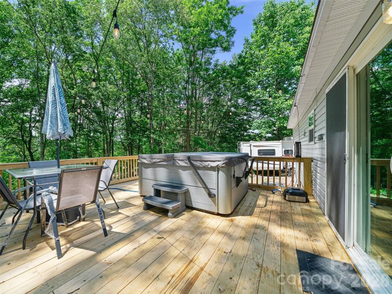Exterior details and patio area of a home in , Marion (Image 23).