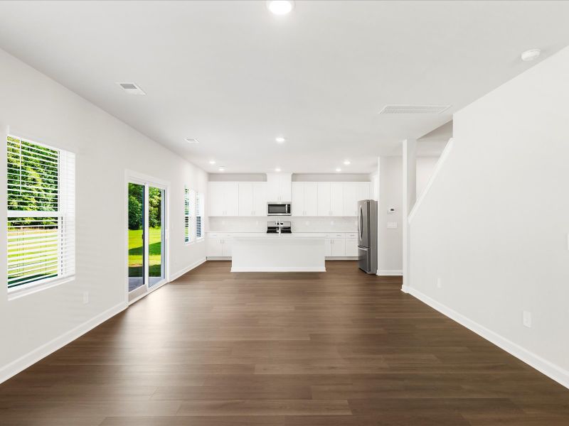 Spacious, unfurnished interior of a new home in Creek Ridge - Signature Collection, Spartanburg (Image 15).