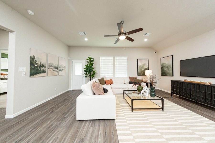 Furnished interior view inside a new home in River Ranch, Dayton (Image 9). Furnished interior view inside a new home in River Ranch, Dayton (Image 9).