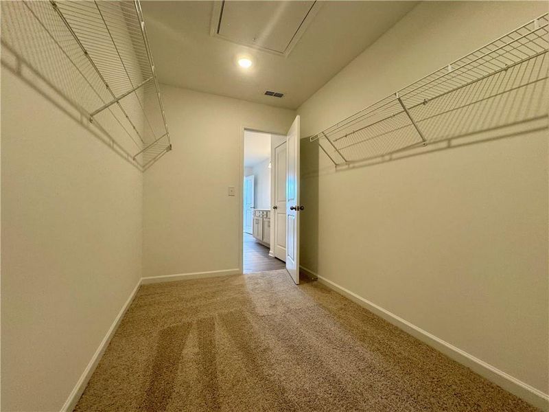 Spacious, unfurnished interior of a new home in , Flowery Branch (Image 12).