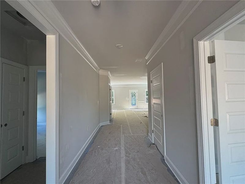 Spacious, unfurnished interior of a new home in Tuscany Hills, Douglasville (Image 6).