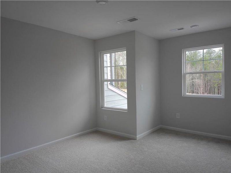 Spacious, unfurnished interior of a new home in Lake Shore, Winder (Image 21).