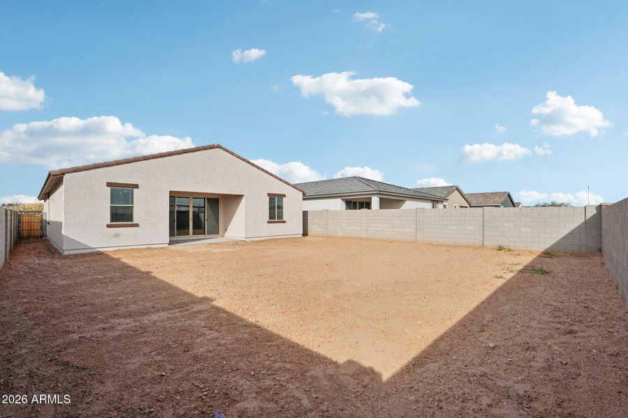 42-web-or-mls-S 95th Dr-S2201-042