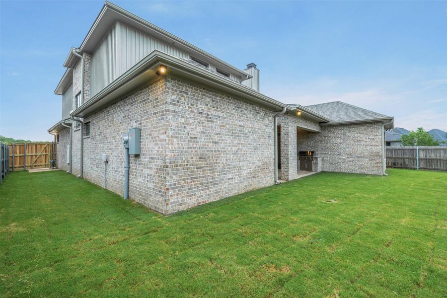 Exterior details and patio area of a home in , College Station (Image 3).