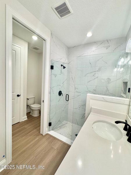 Image 22 of a home in .