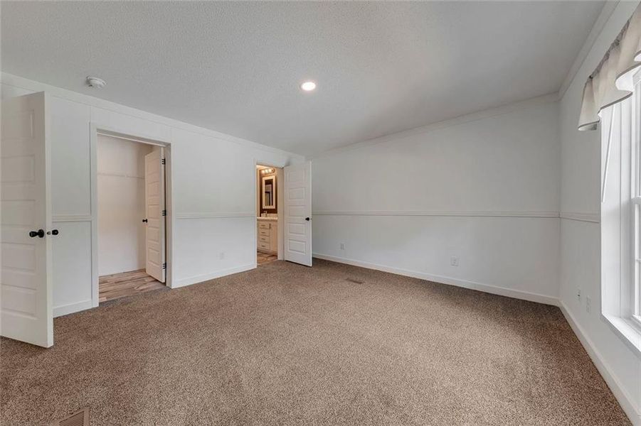 Spacious, unfurnished interior of a new home in , Maysville (Image 33).