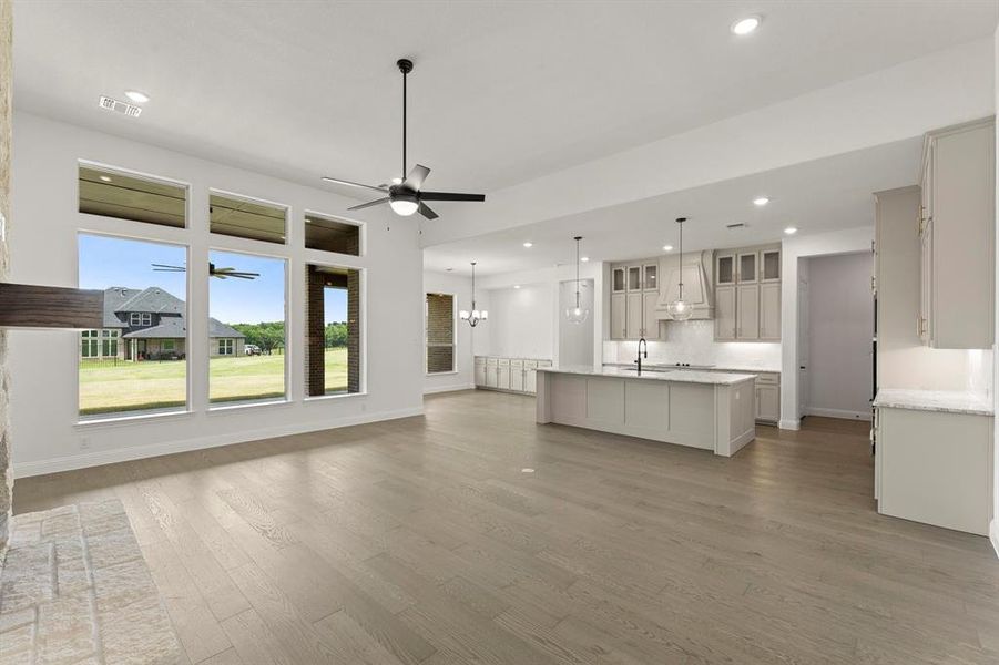 19. 150 Waterview - Family (2)