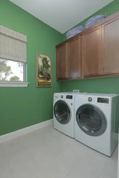 Westheimer Laundry Room