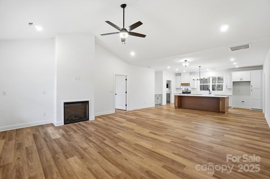 Spacious, unfurnished interior of a new home in , Kings Mountain (Image 29).