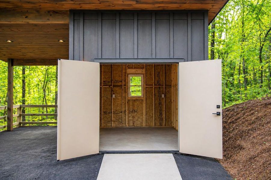 Exterior details and patio area of a home in , Blue Ridge (Image 31).