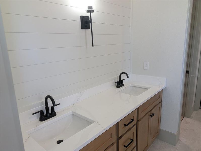 Image 50 of a home in .