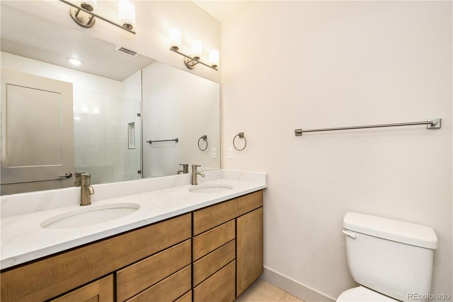 Not actual unit. Pictures are from another unit in the development. Primary bath