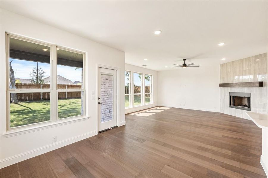 Spacious, unfurnished interior of a new home in Bear Creek Classic 60, Lavon (Image 35). Spacious, unfurnished interior of a new home in Bear Creek Classic 60, Lavon (Image 35).