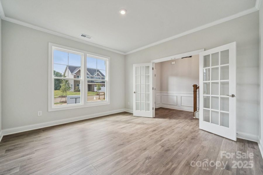Spacious, unfurnished interior of a new home in Glenhurst, Matthews (Image 34).