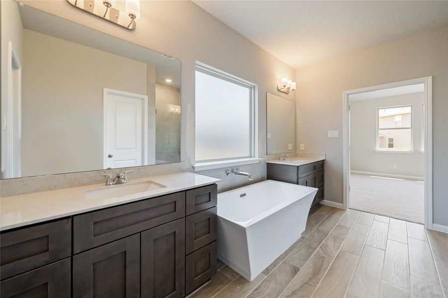 Furnished interior view inside a new home in Morningstar, Andice (Image 6).