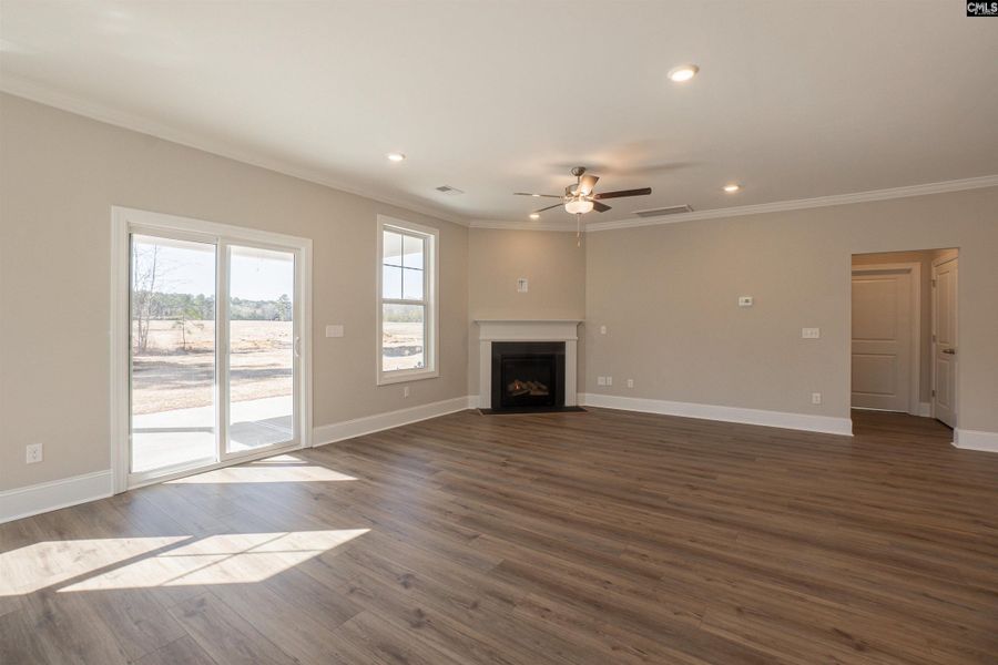 Spacious, unfurnished interior of a new home in The Cove, Sumter (Image 35).