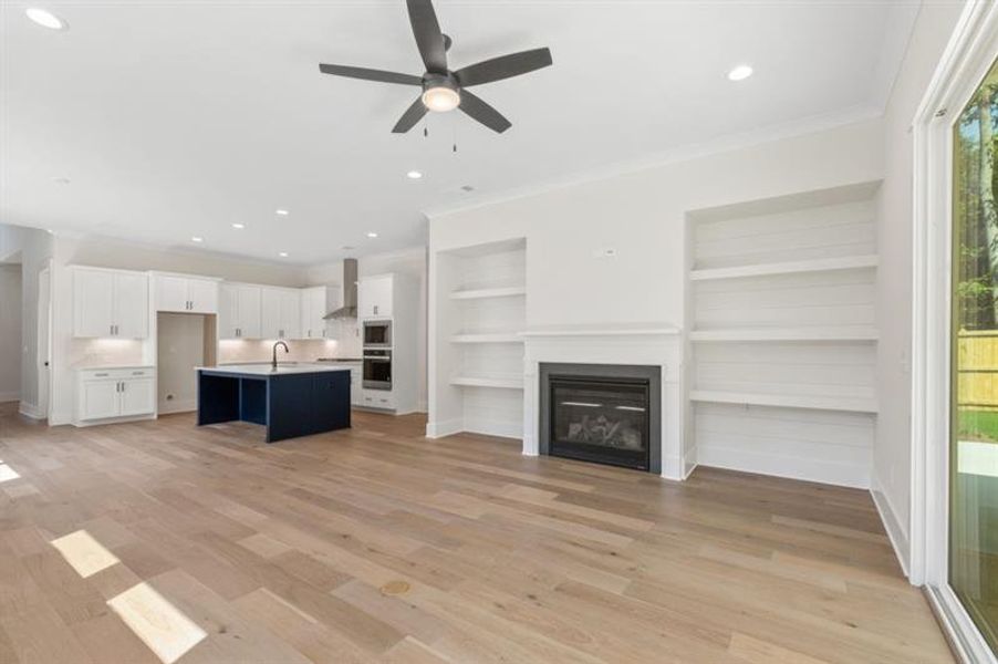 Spacious, unfurnished interior of a new home in Arden on Lanier, Cumming (Image 13).