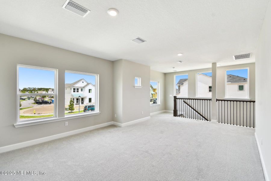 Image 20 of a home in Granville at eTown 38'.