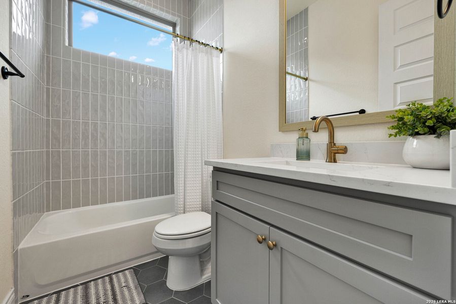 Furnished interior view inside a new home in , Boerne (Image 27).