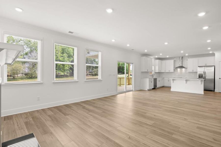 Spacious, unfurnished interior of a new home in Willow Creek, Watkinsville (Image 30).