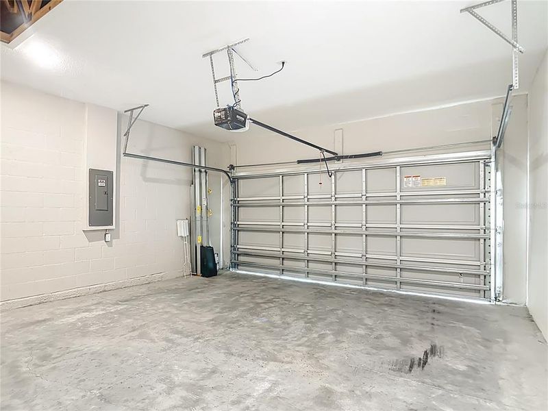 Spacious, unfurnished interior of a new home in , North Port (Image 56).