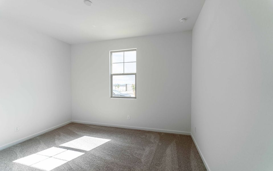 Spacious, unfurnished interior of a new home in Rancho Santa Rosa, Maricopa (Image 17).