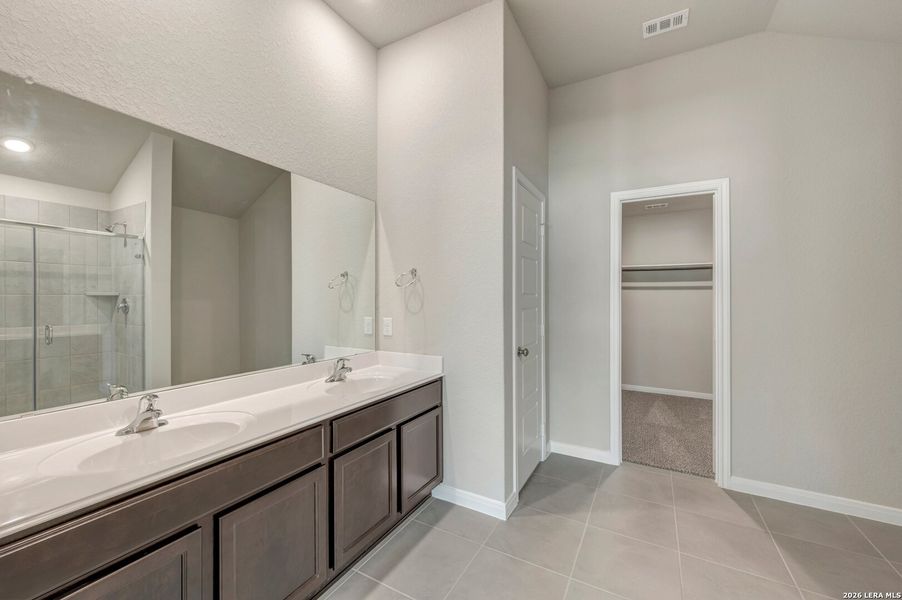 Furnished interior view inside a new home in Greenspoint Heights, Seguin (Image 5). Furnished interior view inside a new home in Greenspoint Heights, Seguin (Image 5).