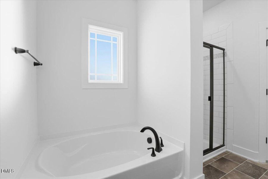 29-105 Brighton St-29