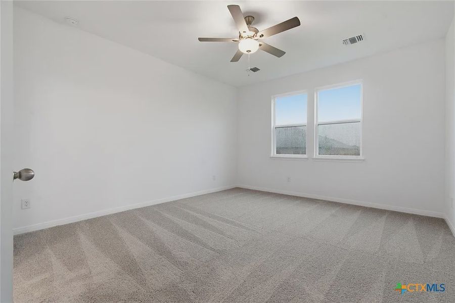 Spacious, unfurnished interior of a new home in Levy Crossing, Killeen (Image 36). Spacious, unfurnished interior of a new home in Levy Crossing, Killeen (Image 36).
