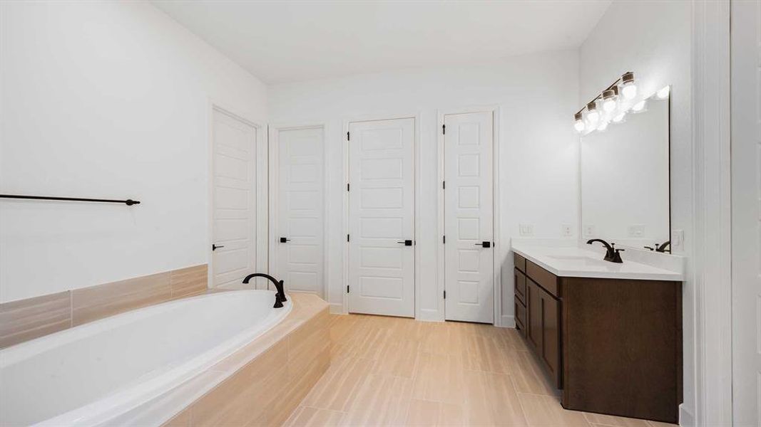 Furnished interior view inside a new home in Hillstead, Lavon (Image 12).