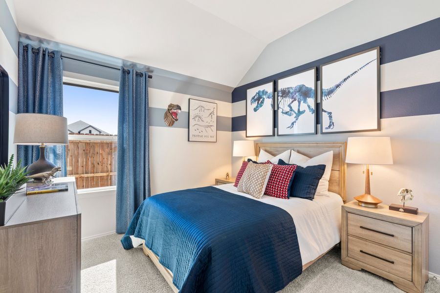 Representative furnished interior of a home built from the Concept 2065 by Risewell Homes in Summer Crest, Fort Worth (Image 28).