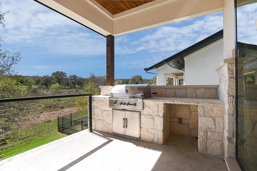 Exterior details and patio area of a home in , Horseshoe Bay (Image 4).