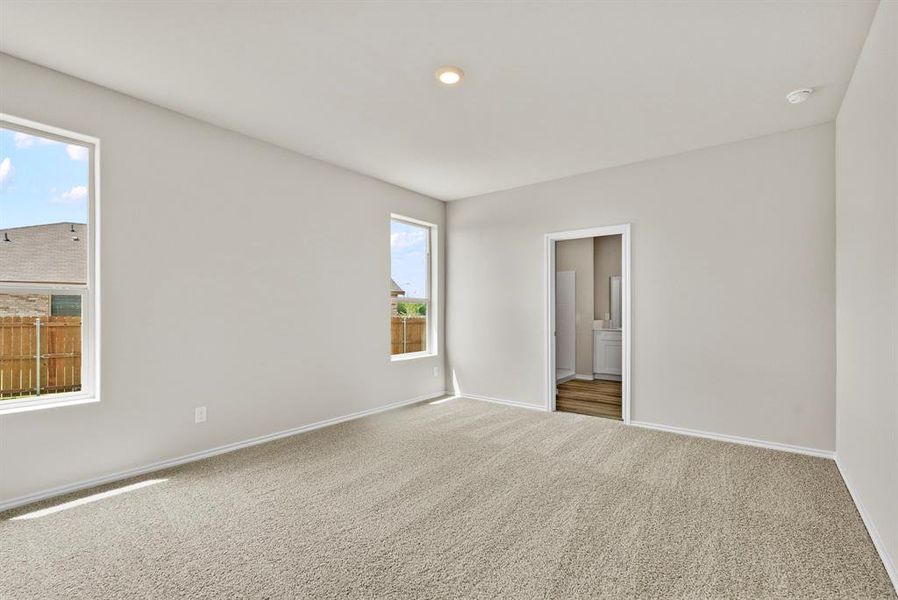 Spacious, unfurnished interior of a new home in Terra Trace, Fort Worth (Image 23). Spacious, unfurnished interior of a new home in Terra Trace, Fort Worth (Image 23).