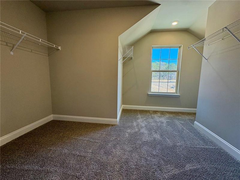 Spacious, unfurnished interior of a new home in , Grayson (Image 19).