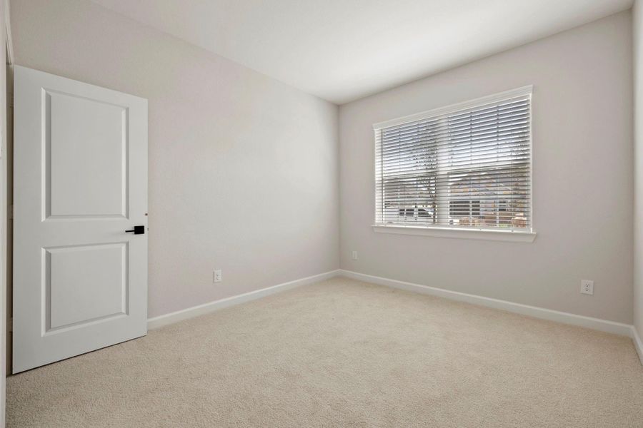 Spacious, unfurnished interior of a new home in Lago Mar, Texas City (Image 13). Spacious, unfurnished interior of a new home in Lago Mar, Texas City (Image 13).