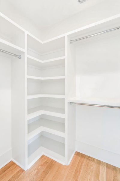 Spacious, unfurnished interior of a new home in , Mount Pleasant (Image 27).