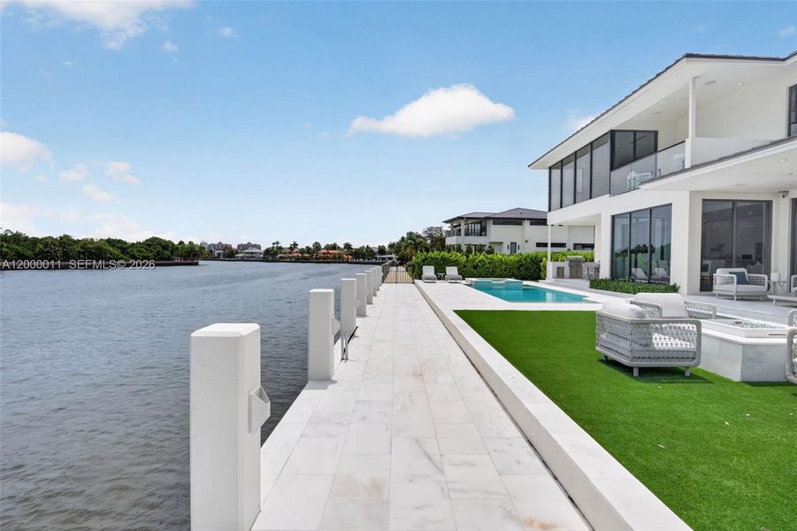 Exterior details and patio area of a home in , Fort Lauderdale (Image 28).