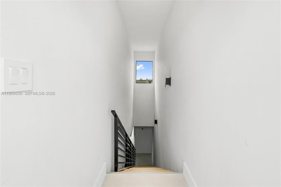 Spacious, unfurnished interior of a new home in , Miami (Image 42).