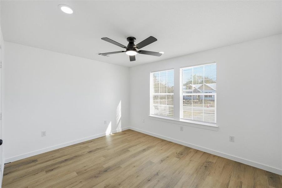 Spacious, unfurnished interior of a new home in , Waco (Image 13).