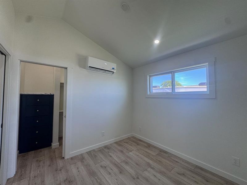 Spacious, unfurnished interior of a new home in , Eastland (Image 22).
