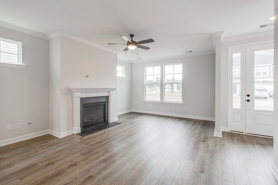 Spacious, unfurnished interior of a new home in Hendrix Farms, Lexington (Image 18).