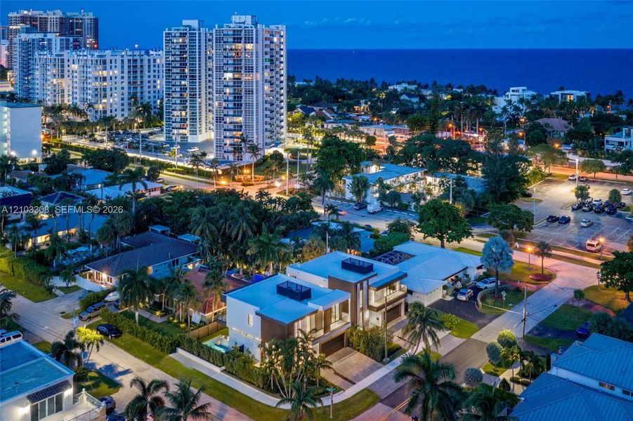 Condo located in Fort Lauderdale, FL showcasing its design and architecture (Image 6). Condo located in Fort Lauderdale, FL showcasing its design and architecture (Image 6).